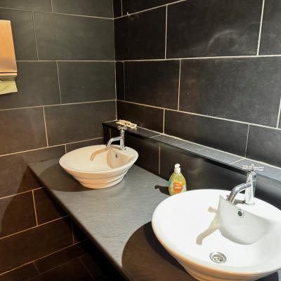 9. Renovierte Sanitarraume