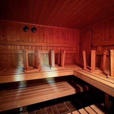40. Ug Sauna