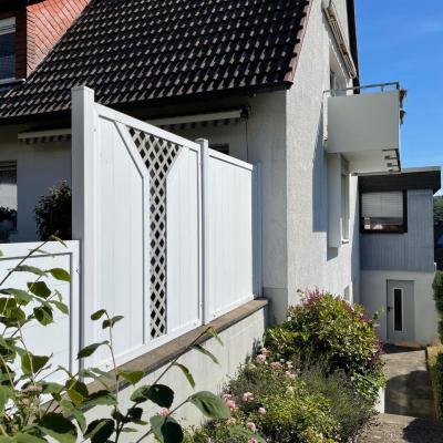 19. Seiteneingang Garage Und Keller